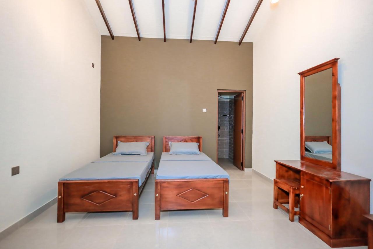Negombo 146 Homestay Экстерьер фото