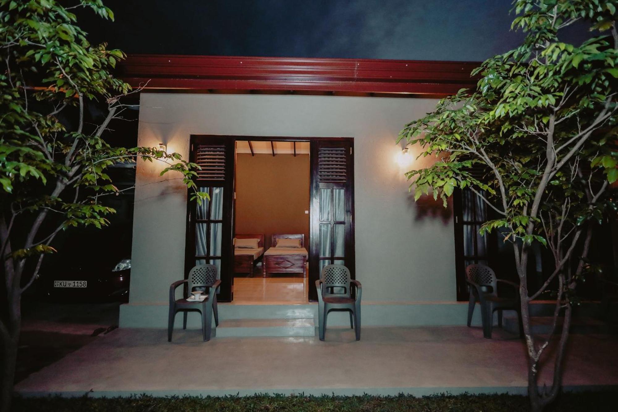 Negombo 146 Homestay Экстерьер фото